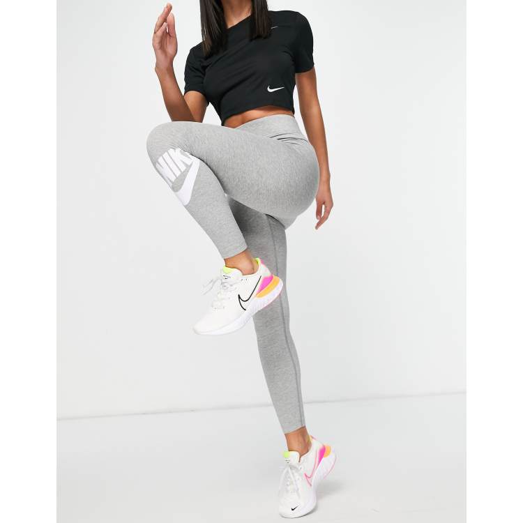 Nike Pro Women's High-Waisted Leggings with Pockets, Light Curry/White,  X-Small at  Women's Clothing store