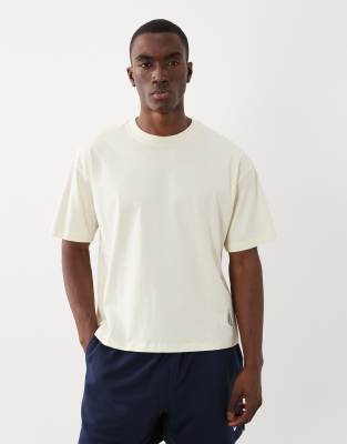 Essential - Kastiges Oversize-T-Shirt in gebrochenem Weiß Weiß XS