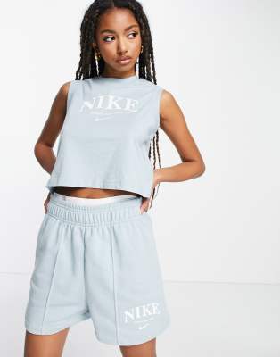 nike retro fleece short