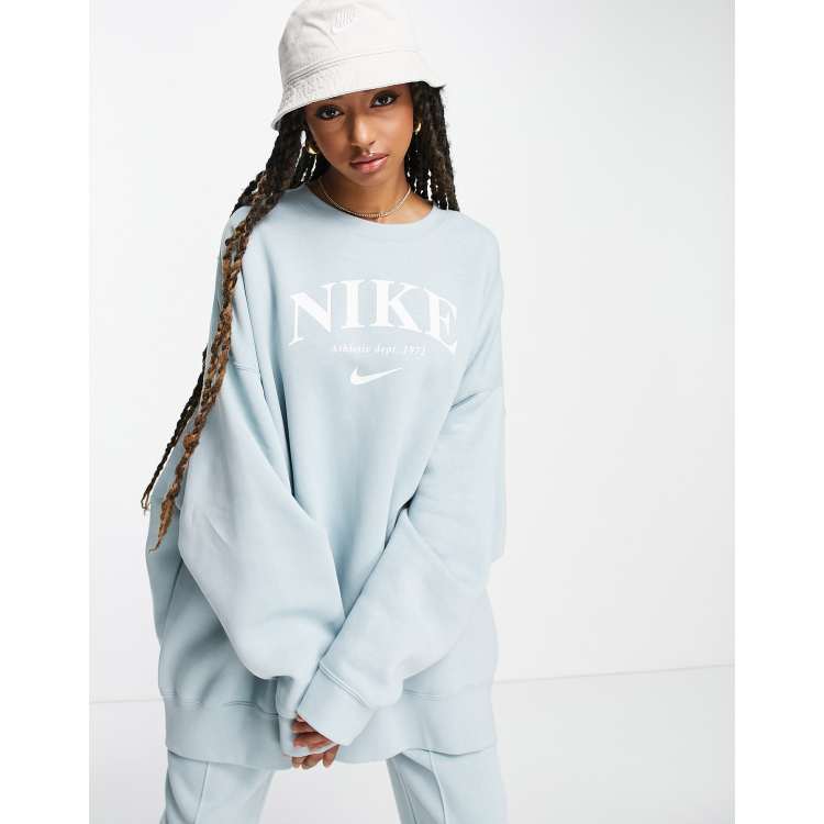 nike oversize crewneck