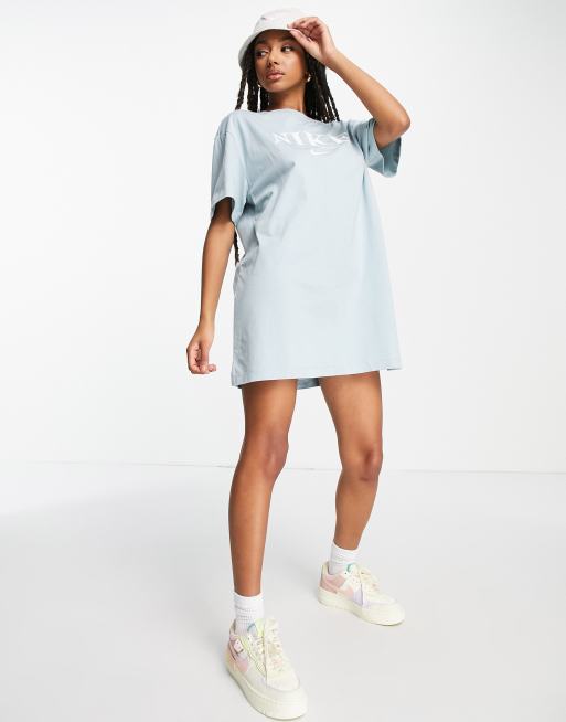 Retro t 2024 shirt dress