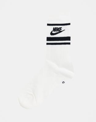 Nike Essential stripe 3 pack socks in 