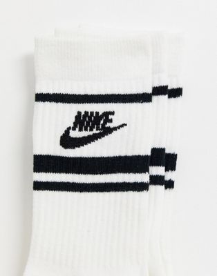 Nike Essential stripe 3 pack socks in 