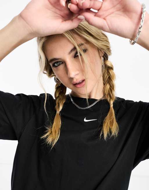 Nike Essential T-shirt in black, 2 of 4
