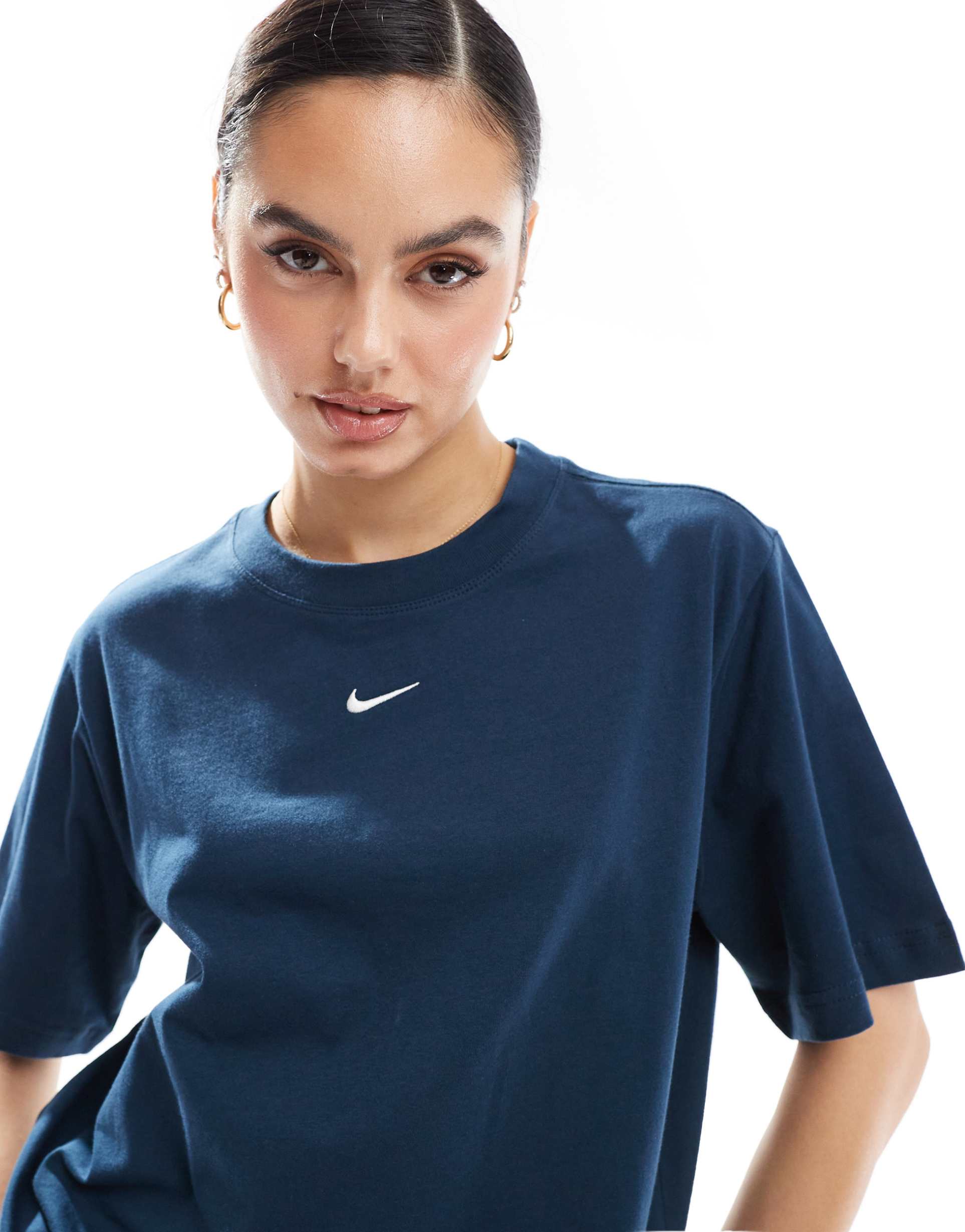 nike essential t-shirt in navy