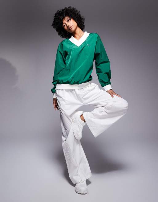 ナイキ Nike 【 Nsw Essential Woven Long Sleeve V-Neck Crew Women's 】 レディース Nike NSW Essential Woven Long Sleeve V-Neck Crew | Foot Locker