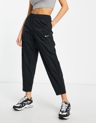 Essential woven sweatpants in black - BLACK