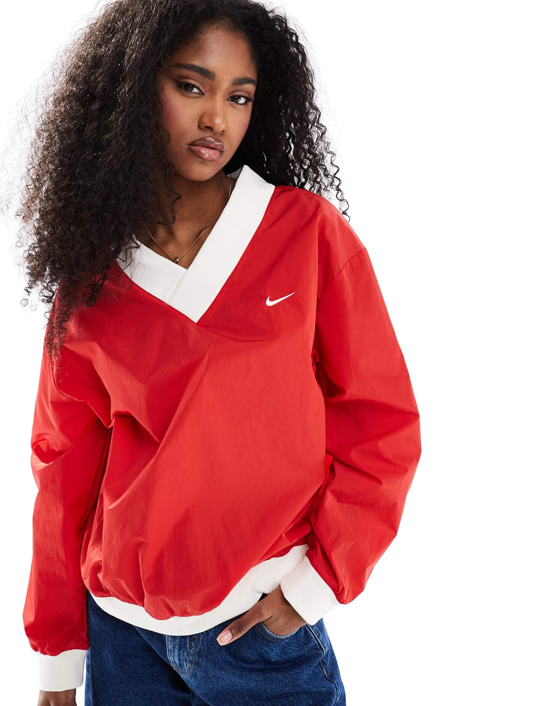 nike essential woven v-neck sweatshirt in red