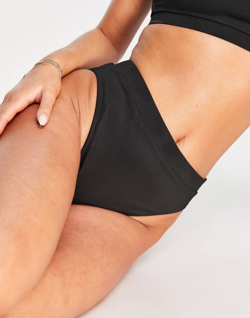 Nike – Essentials – Bikinihose in Schwarz mit hohem Bund, 4 von 4