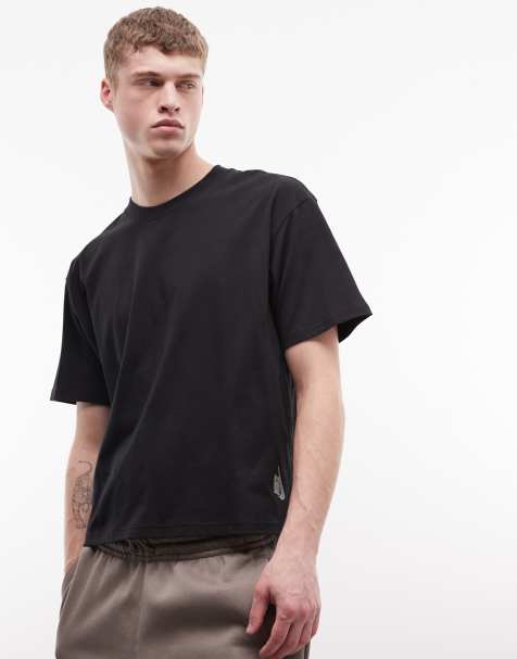 Nike Essentials boxy oversized T-shirt in black - view 1