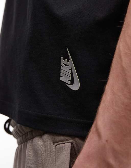 Nike Essentials boxy oversized T-shirt in black, 5 of 5