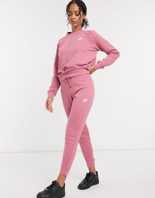 nike essential crew sweatshirt pink