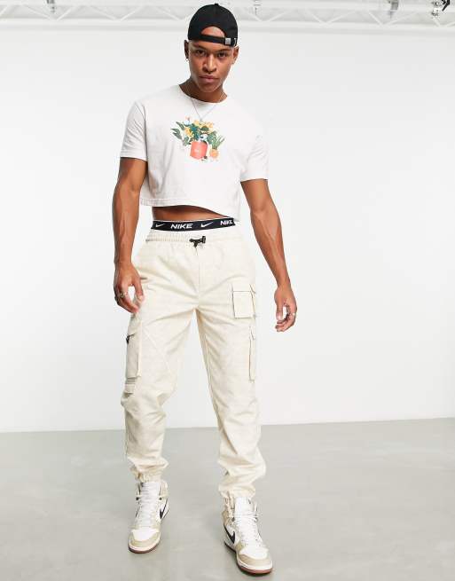 Nike cropped graphic t-shirt in white