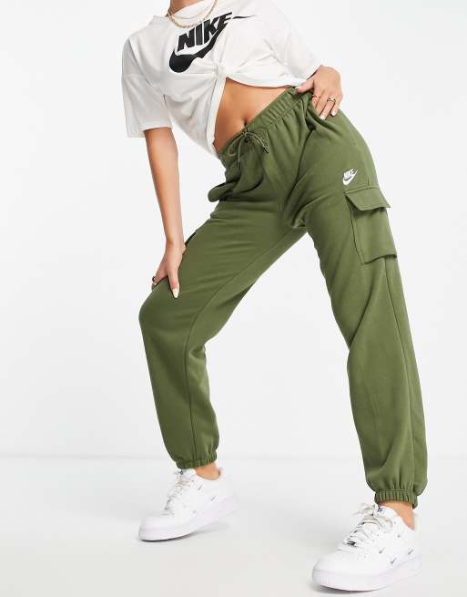 nike oversized cargo sweatpants