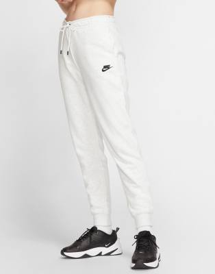 nike fleece cuffed sweatpants