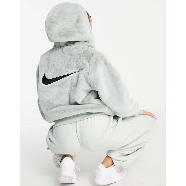 Nike hoodie with fur new arrivals