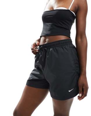 Nike - Essentials - Gewebte Shorts in Schwarz