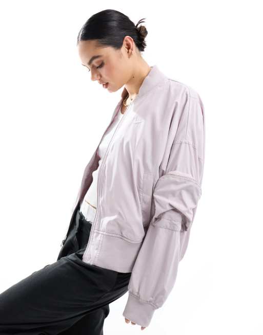 Nike – Essentials – Oversize-Bomberjacke in Hellrosa