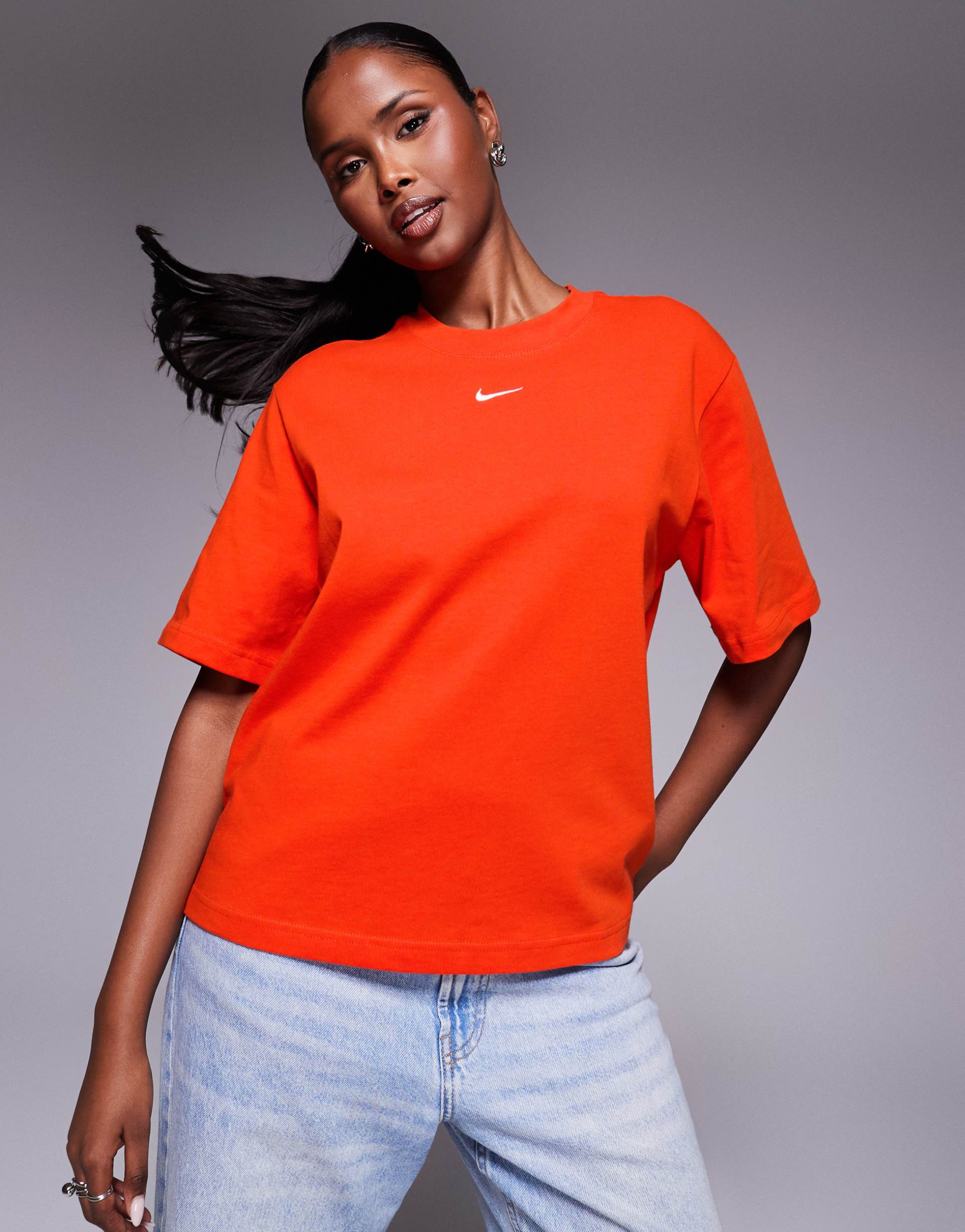 nike essentials oversized t-shirt in red