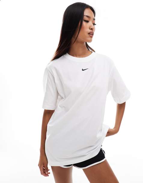 Nike Essentials oversized t-shirt in white - view 1