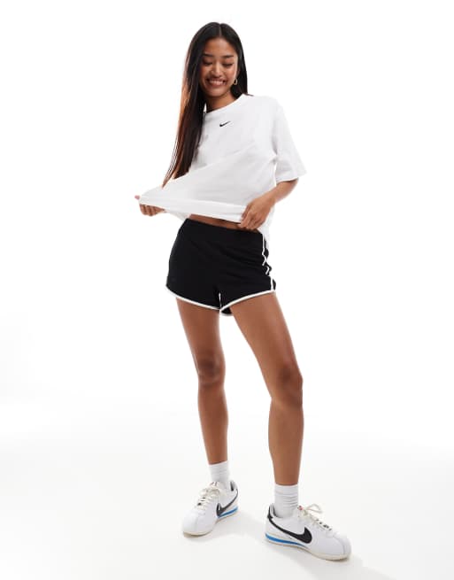 Nike Essentials oversized t-shirt in white, 2 of 4