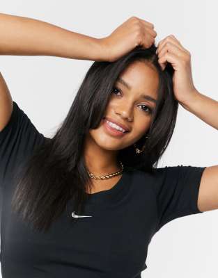 Nike Nike essentials short sleeve crop top in black