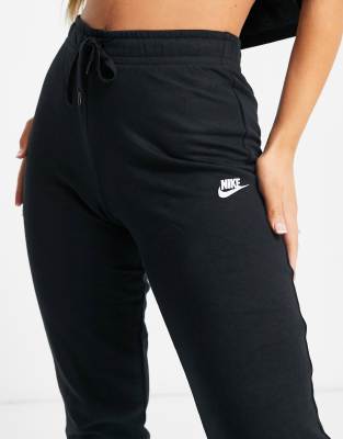 nike essential slim sweatpants