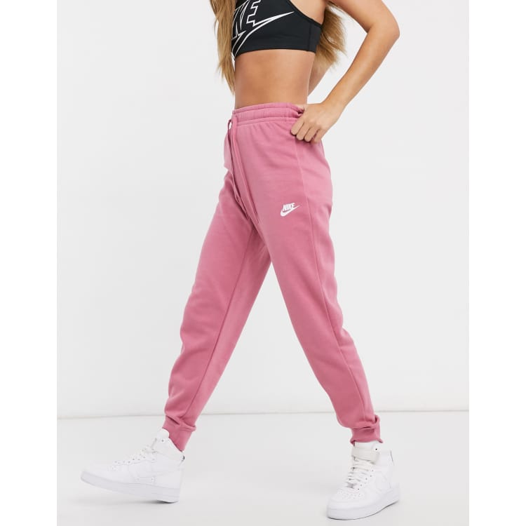 Nike essentials slim sweatpants in pink