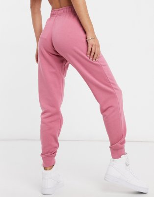 Nike essentials slim sweatpants in pink 