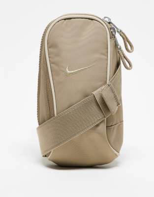 Nike - Essentials - Umhängetasche in Khaki-Grün