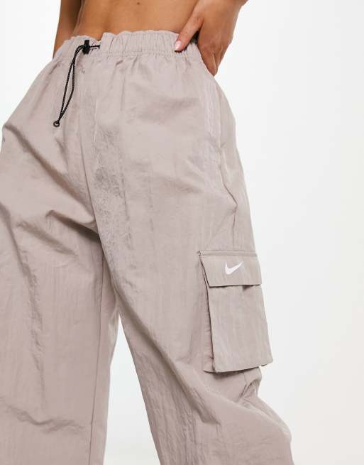 Nikelab essentials cargo store pant