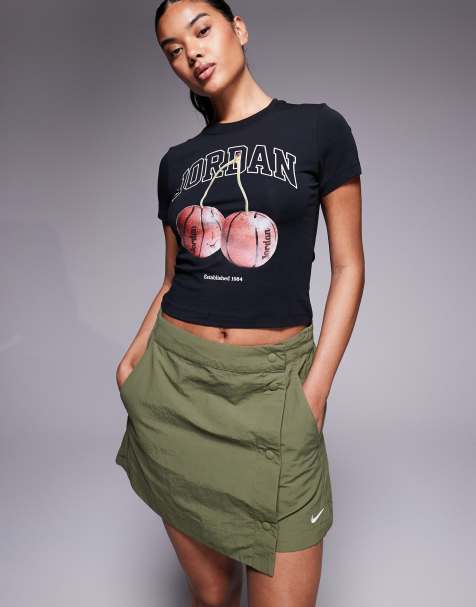 Nike Essentials woven skort in khaki - view 1