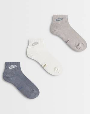 Nike Everyday 3 pack ankle socks in brown multi