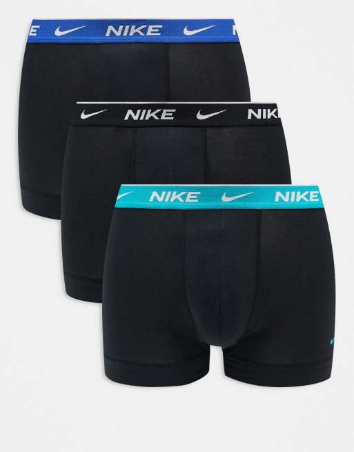 Nike - Everyday - Confezione multipack da 3 boxer aderenti in cotone elasticizzato con fascia in vita colorata blu pastello/nera/blu