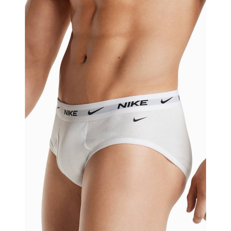 Nike Everyday Cotton 3 pack briefs with fly in white