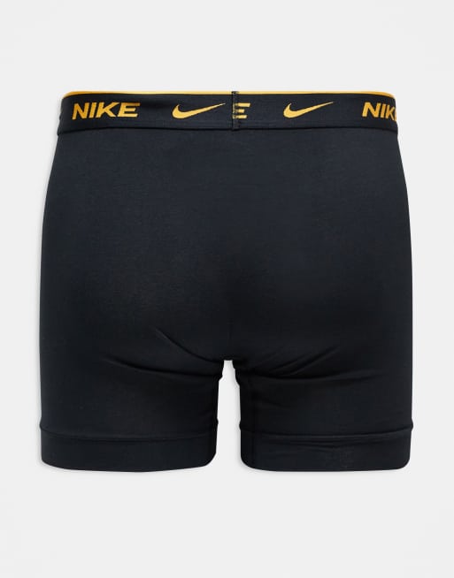 Nike Everyday Cotton Stretch 3 pack boxer briefs in black with contrast logos, 2 of 3