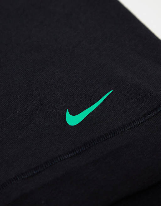Nike Everyday Cotton Stretch trunks 3 pack in black with contrast waistband, 4 of 4