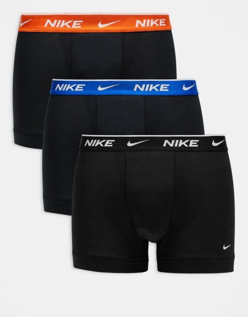 Nike – Everyday Cotton – Zestaw 3 par elastycznych czarnych bokserek z kontrastową taśmą w talii