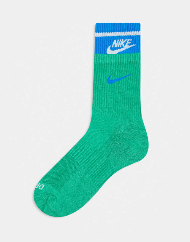 Nike Training - Nike Everyday Cushioned 1 pack crew socks in green