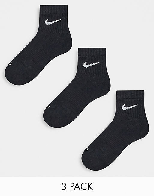 Nike Everyday Cushioned 3 pack quarter socks in black | ASOS
