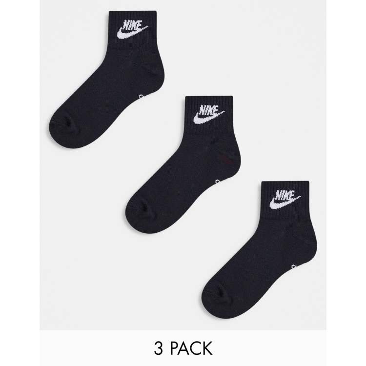 Nike essential outlet socks