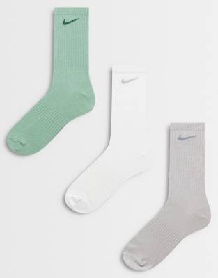 Nike 3
