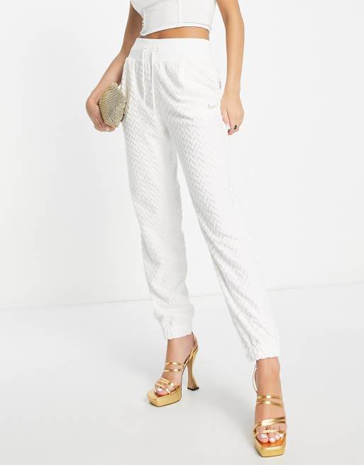 Nike - Everyday Modern - Joggers felpati bianco vela jacquard