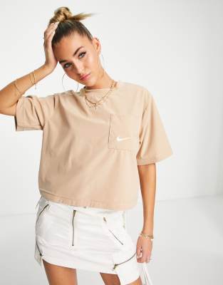 Nike Everyday Modern Woven Boxy T-shirt In Brown In Brown