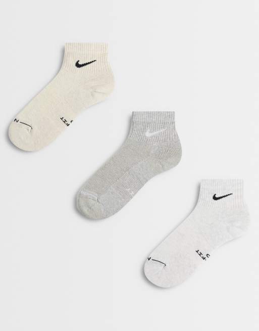 Nike - Everyday - Pack de 3 pares de calcetines tobilleros de colores claros