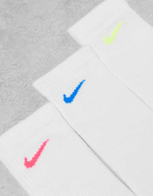 Nike Everyday Plus Cushioned 3 Pack Crew Socks In White