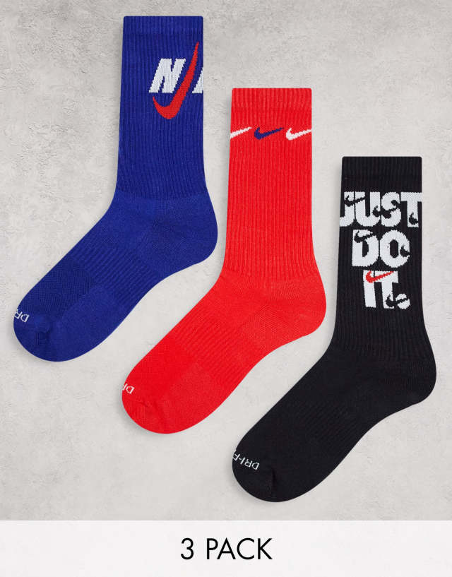 Nike Everyday Plus Cushioned crew socks in red