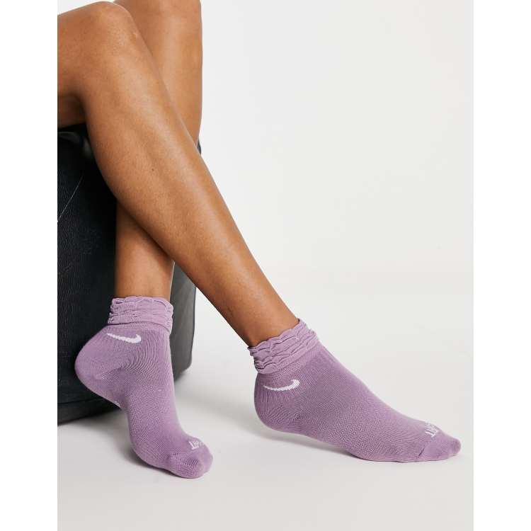 Nike Everyday Plus Cushioned frilly sock |