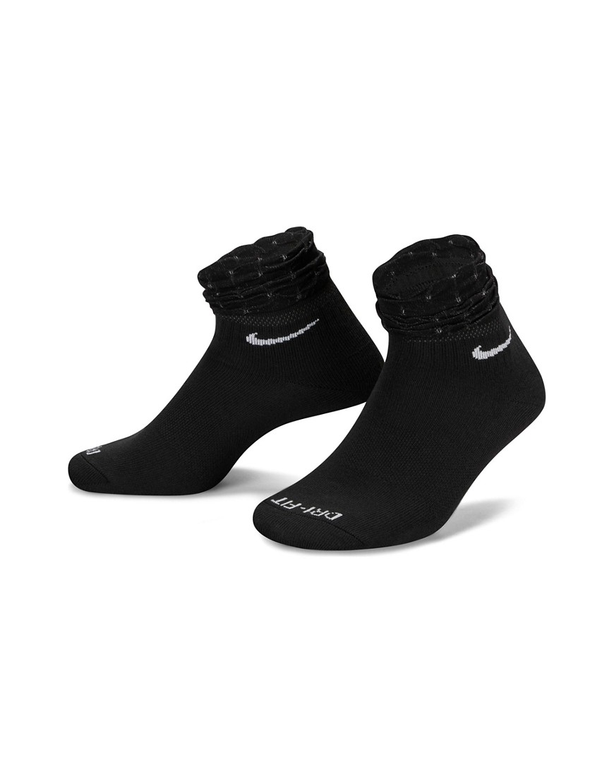 Nike Everyday Plus Cushioned frilly socks in black