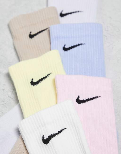 Pastel store nike socks